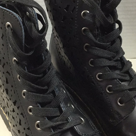 Modern Rush black leather pierced lace up boots - Picture 7 of 11